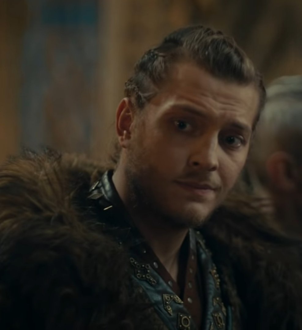 Tutkun yok Mei Jin var!
Mei Jinden büyük adım:
"Evdeşin nerdeyse yuvan orası olur" sözleriyle şoke ettirdi. #Destan #Temurtegin