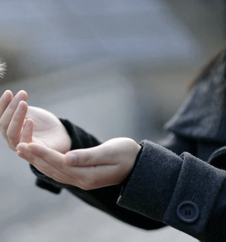 اليّا كسبنا رضى ربي و مرضاته 
تهون الاحلام والدّنيا ومافيها !!!