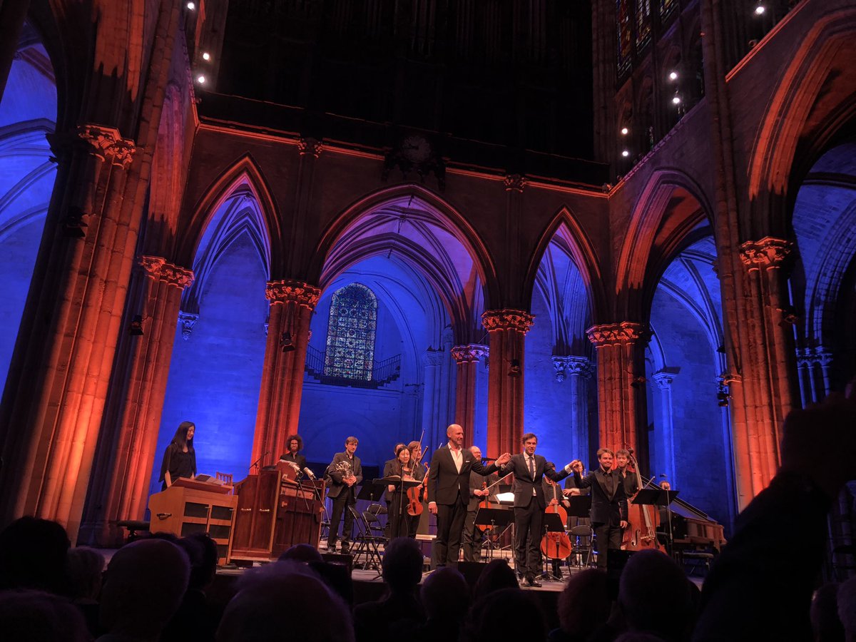 Avec profondeur le partenaire <a href="/Le_Balcon/">Le Balcon</a> de la <a href="/Fondation_SG/">Fondation Société Générale</a> rend hommage au chant de la terre de Mahler au @FEST_ST_DENIS ! Heureusement il y a le CD !