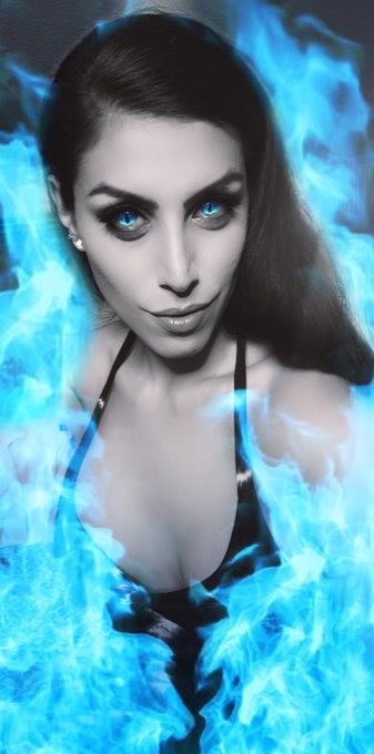 Lol https://t.co/A2sXdHopmM<a href="/tag/blueflame"class="tags"><span>#blueflame</span></a>