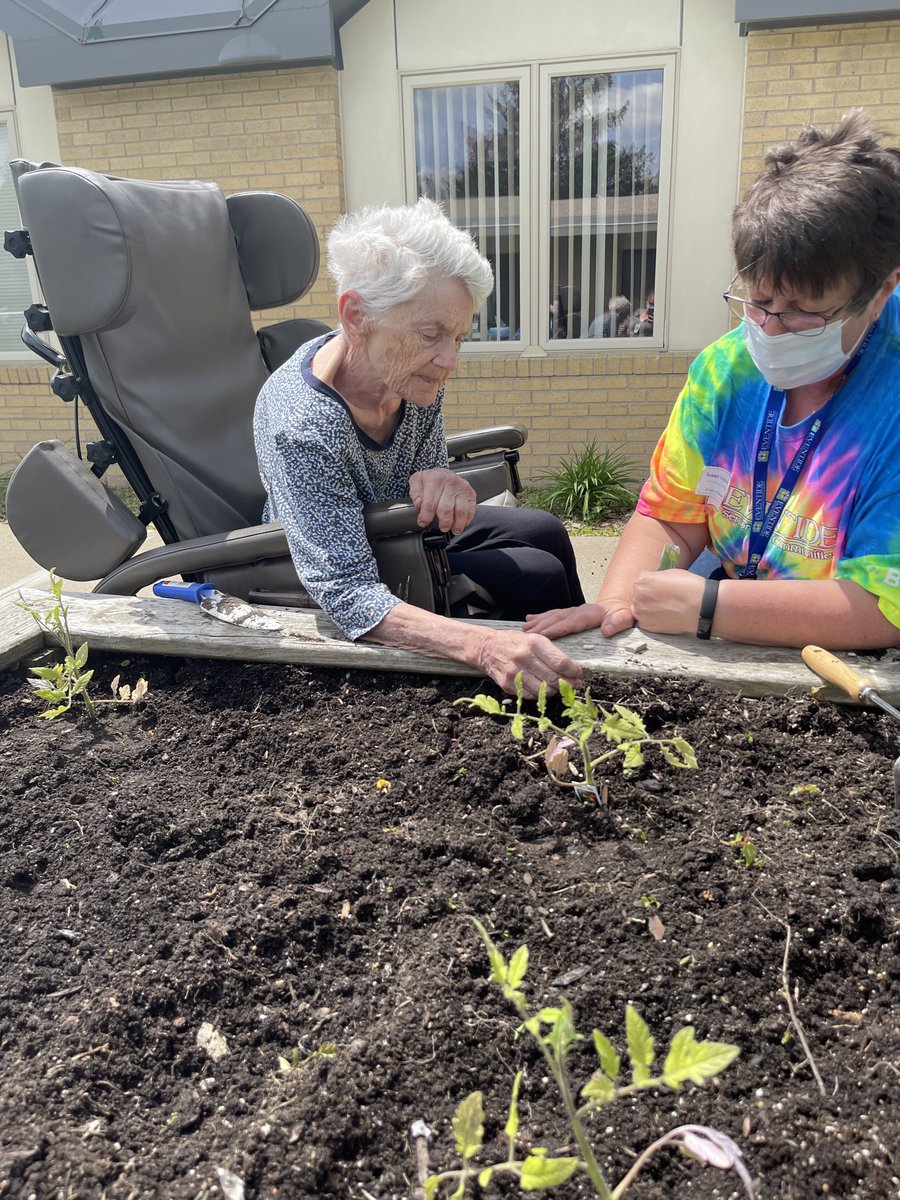 Two thumbs up for warm weather and gardening! #EventideJamestown