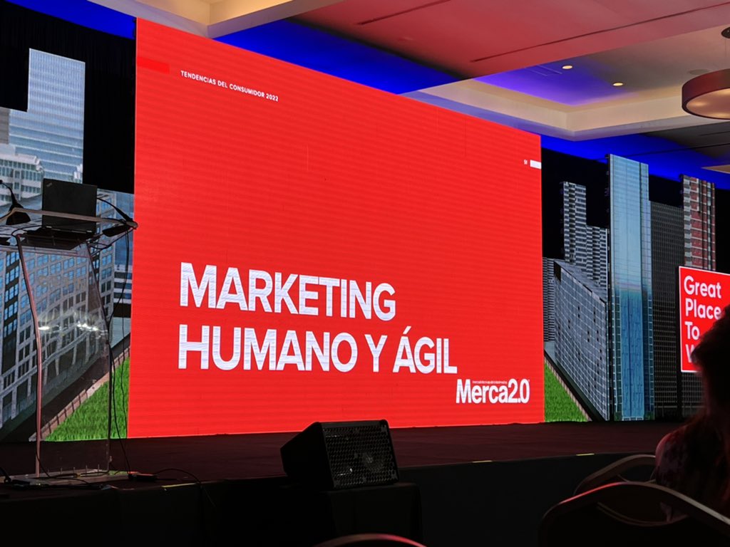 Siempre me pone de buenas escuchar a #ÁlvaroRattinger de <a href="/Merca20/">Merca2.0</a> en conferencia. 

Divertida, valiosa e interesante su charla en el Summit de <a href="/GPTW_Mexico/">Great Place to Work® México</a>