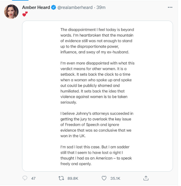 TatsSolin23's tweet photo. How curious that AH and #EveBarlowIsAJoke have almost the same exact number of likes and RTs?? Weird. These #AmberBots are just too much LOL. #AmberHeardIsAnAbuser
#JusticeForJohnnyDeep https://t.co/gptqLzIvuj