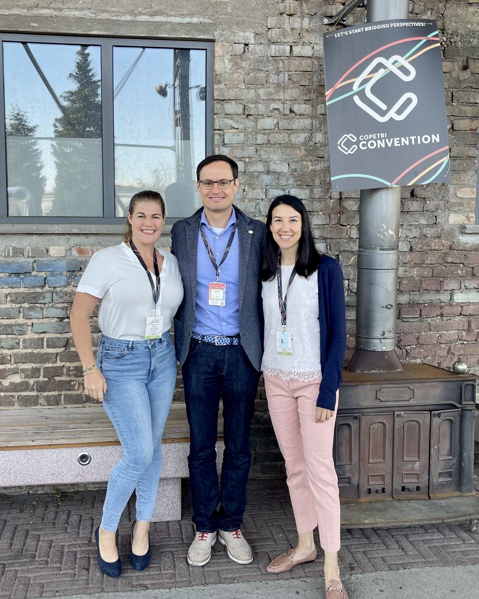 #Innovation nach <a href="/wolflotter/">WOLF LOTTER🦉</a> “der berechtige Anlass zur Hoffnung, dass es besser wird“ hat heute den Spirit unseres #Panels auf #CoCon2022 geprägt. Unser Thema: Innovation in Krisenzeiten und die Notwendigkeit zur #Kollaboration und #Offenheit