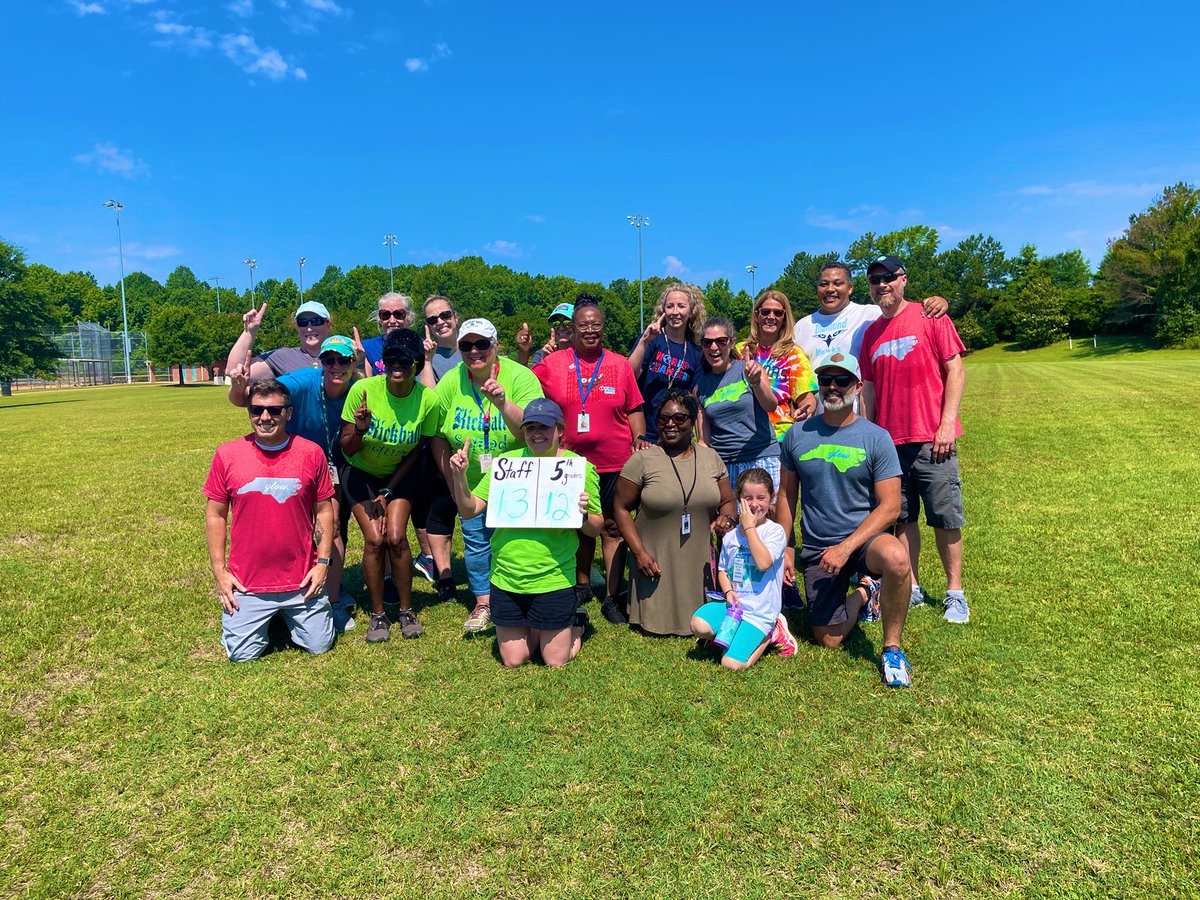 MrsJDDrake's tweet photo. Teachers are #1!! It was a blast playing the fifth graders in kickball today!!! @BESFirefly https://t.co/3QhkqzBBEE