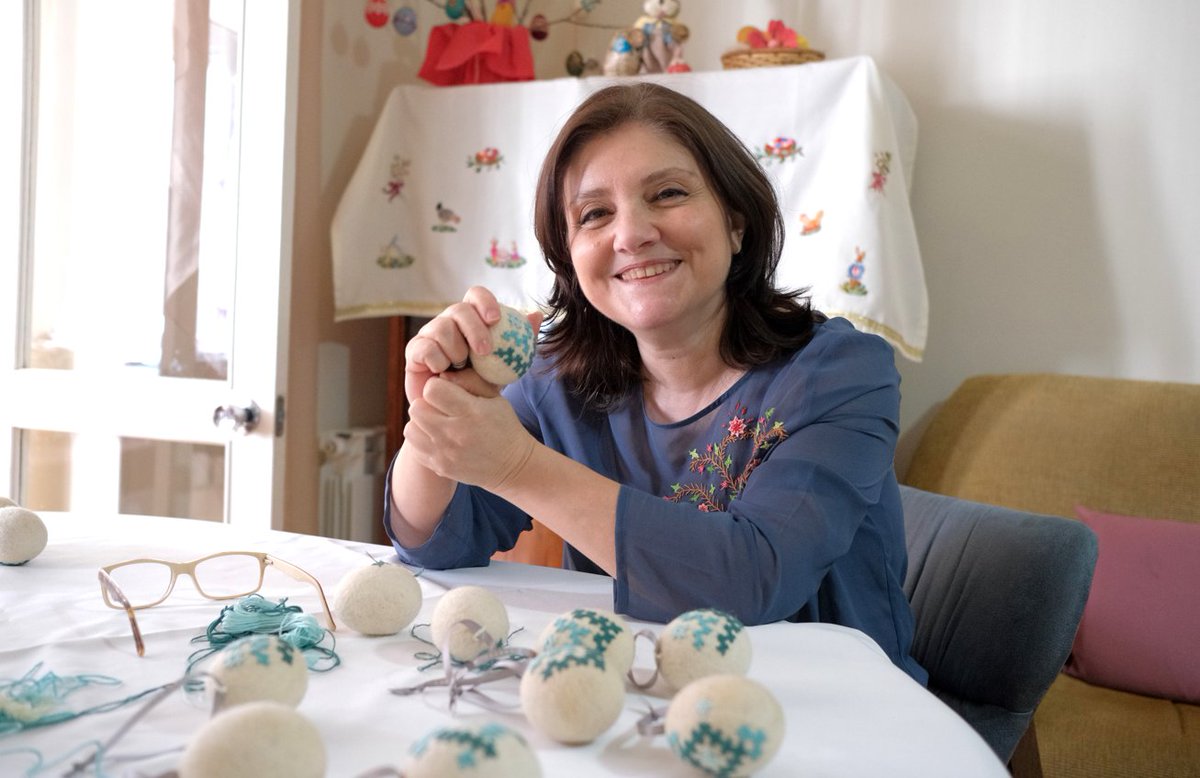 "I wish my children could grow up in peace and harmony." - Maral, refugee artisan in Armenia.

This Global Day of Parents, we turn the spotlight on refugees who are parents, like Maral, doing everything they can to help their children grow up happily and healthily. #WithRefugees