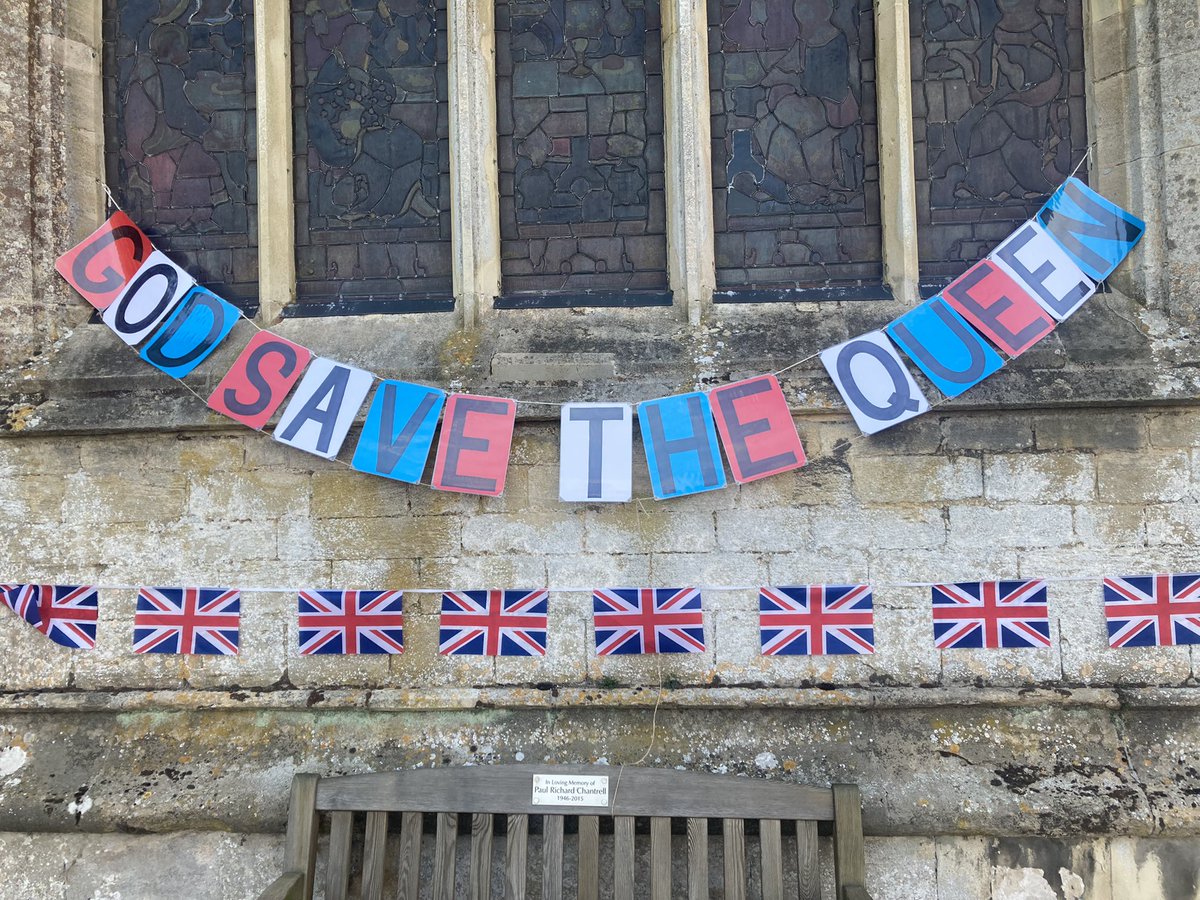 uffvillhall's tweet photo. How lovely to see the village bedecked in red, white and blue for the #PlatinumJubilee https://t.co/KMjYnjkKey