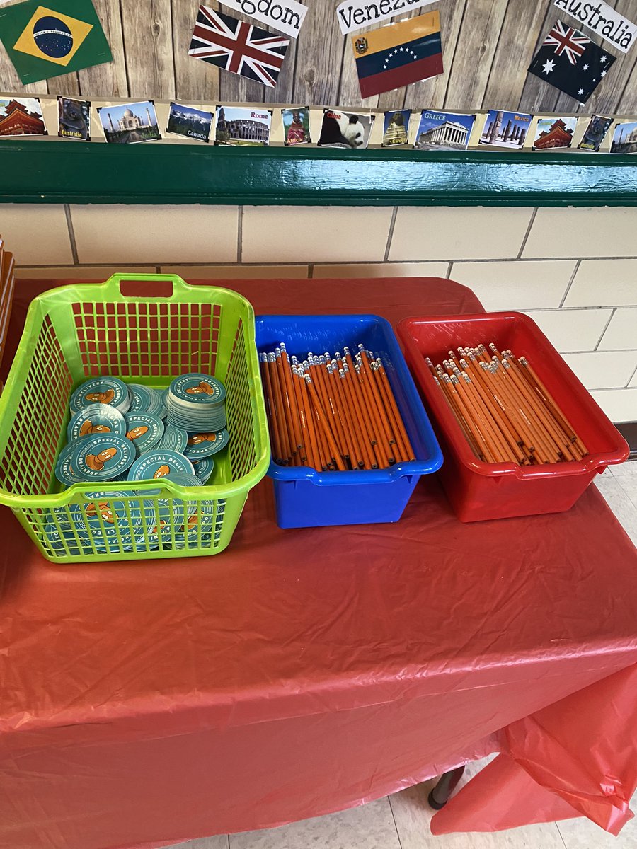 Thank you <a href="/brainpop/">BrainPOP</a> for the awesome swag for our Science and Engineering Night! <a href="/LincolnSchool8/">Lincoln School</a>