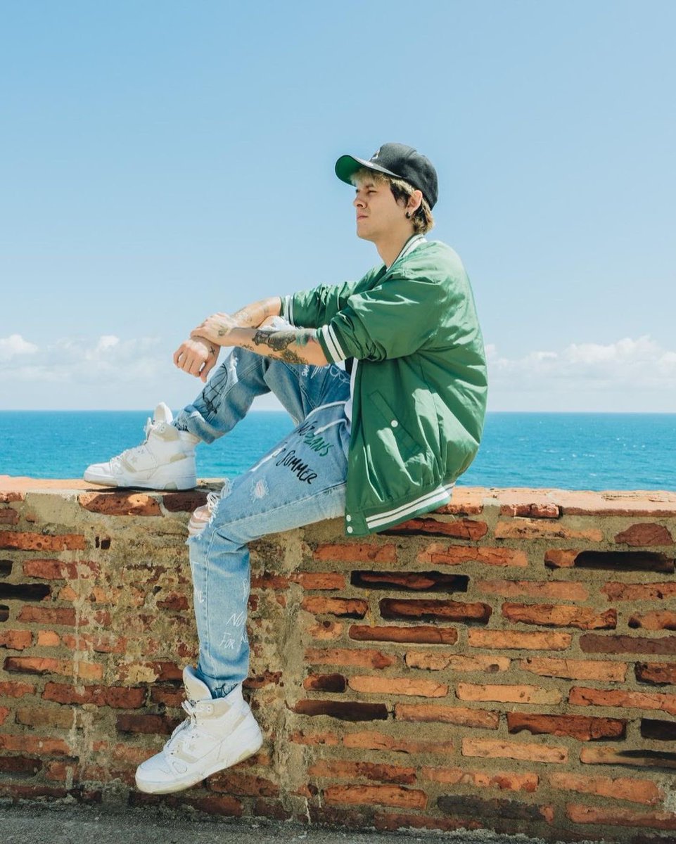 CNCOmusicHQ's tweet image. cncomusic post on Instagram 

“Extrañamos Puerto Rico 🇵🇷❤️”