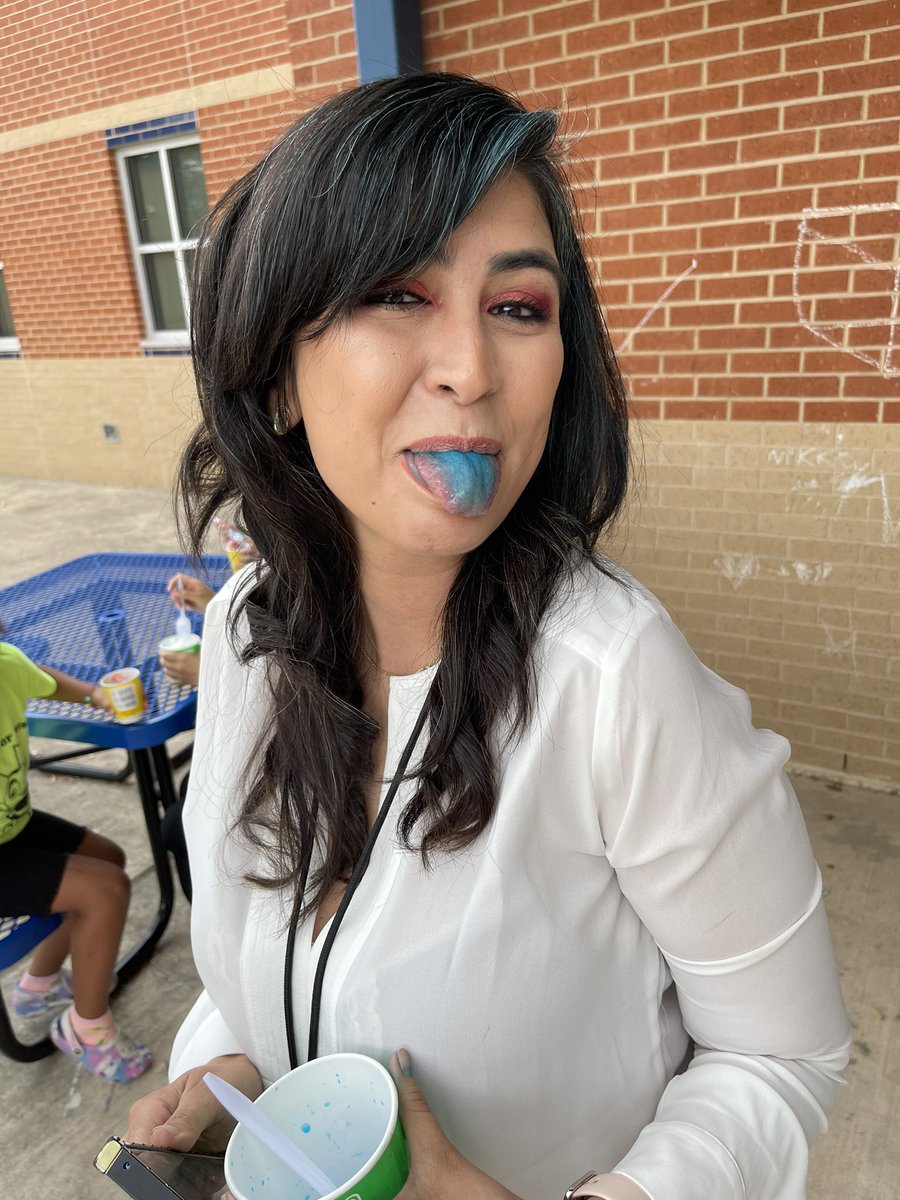 Thank you PTA for getting Kona Ice for every single bee in the hive!❤️🐝<a href="/NISDEllison/">Ellison Elementary</a>