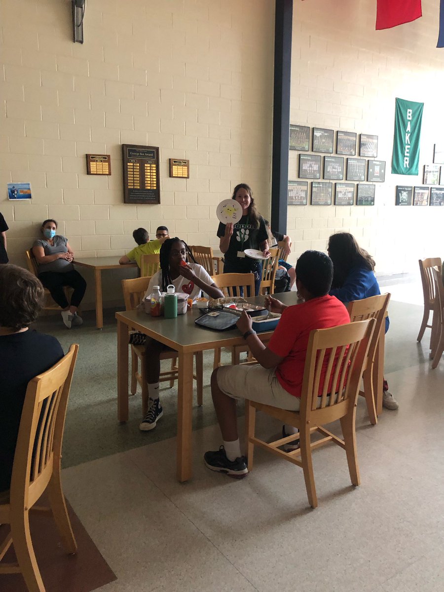 BakerLINKS's tweet photo. Paper plate awards &amp;popsicles to end a great year of LINKs at @BakerMiddle. Thank you to our wonderful LINKS for being present, learning, growing, &amp;accepting all individuals. Best of luck to our 8th graders moving to HS next year. @MrsStOnge @MrsOffman #proudteachers #peertopeer https://t.co/S0S5jqH94N