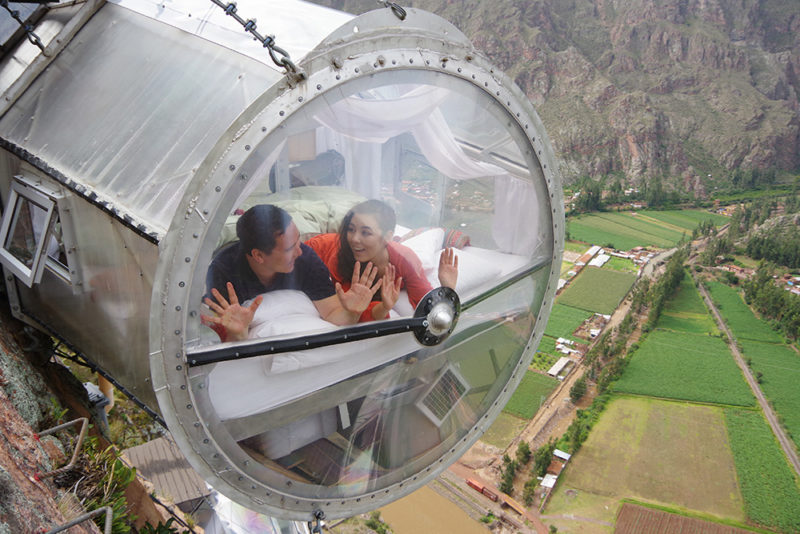 andreeaenchina's tweet photo. Como mejor alojamiento en #Perú @SabrinaenPeru nos recomienda Skylodge Adventure Suites. Un hotel en el valle Sagrado de los Incas. (No apto si tienes vértigo!!😳) Qué mejor que dormir admirando los paisajes y cultura de Perú?
Te atreves? 😍
#descubreelmundoconAvge https://t.co/HYKRNo1gzp