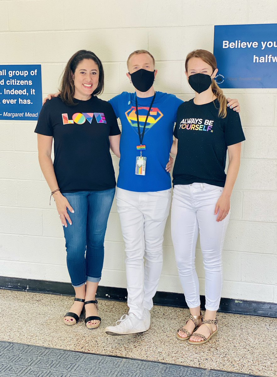 ProfKindred's tweet photo. Oh, hi Twitter. Been awhile. Happy Pride from your favorite 5th Grade Homeroom Teachers! 🏳️‍🌈🏳️‍⚧️❤️🧡💛💚💙💜🤍🤎🖤 #HappyPrideMonth #Pride2022 #pridemonth2022 #teacherpride #5thgrade #btpride #beartavernpride https://t.co/VwSGZWRqTQ