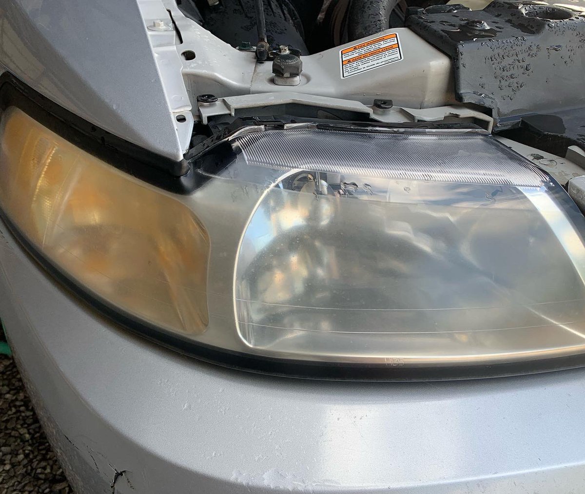 SteelersFanTN's tweet photo. #Mustang #CleanUpDay #HeadlightRestore #ItsTooHotToday 🥵 #HeatStrokeAwareness https://t.co/vqUL1i41zq