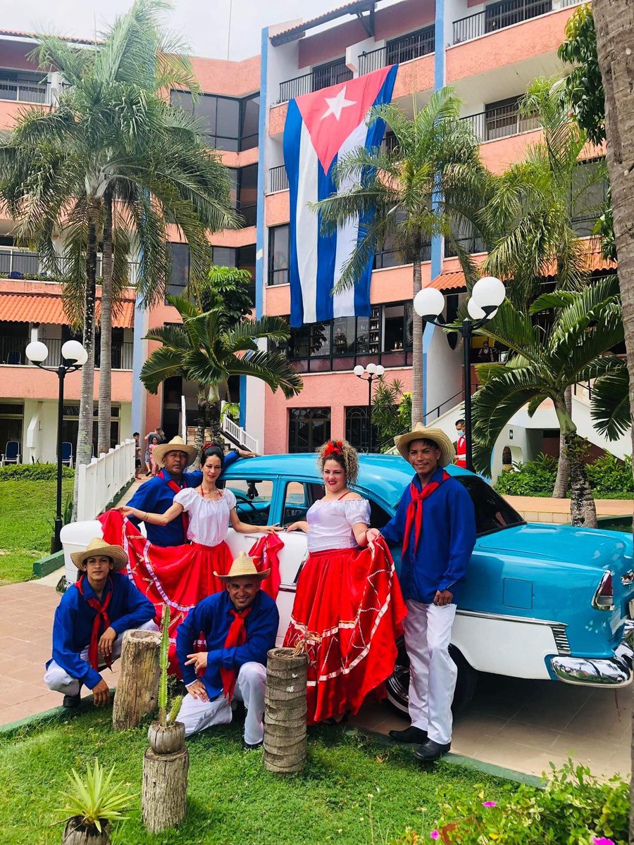 HBrGuardalavaca's tweet photo. We start June with a Cuban flair! 

#BrisasGuardalavaca #CubanacanHoteles #HolguinTravel #CubaTravel #TogetherOneMoreTime #yourhappyplace #Cubanday #cubanflair #welcomejune https://t.co/RHXofTmKgs