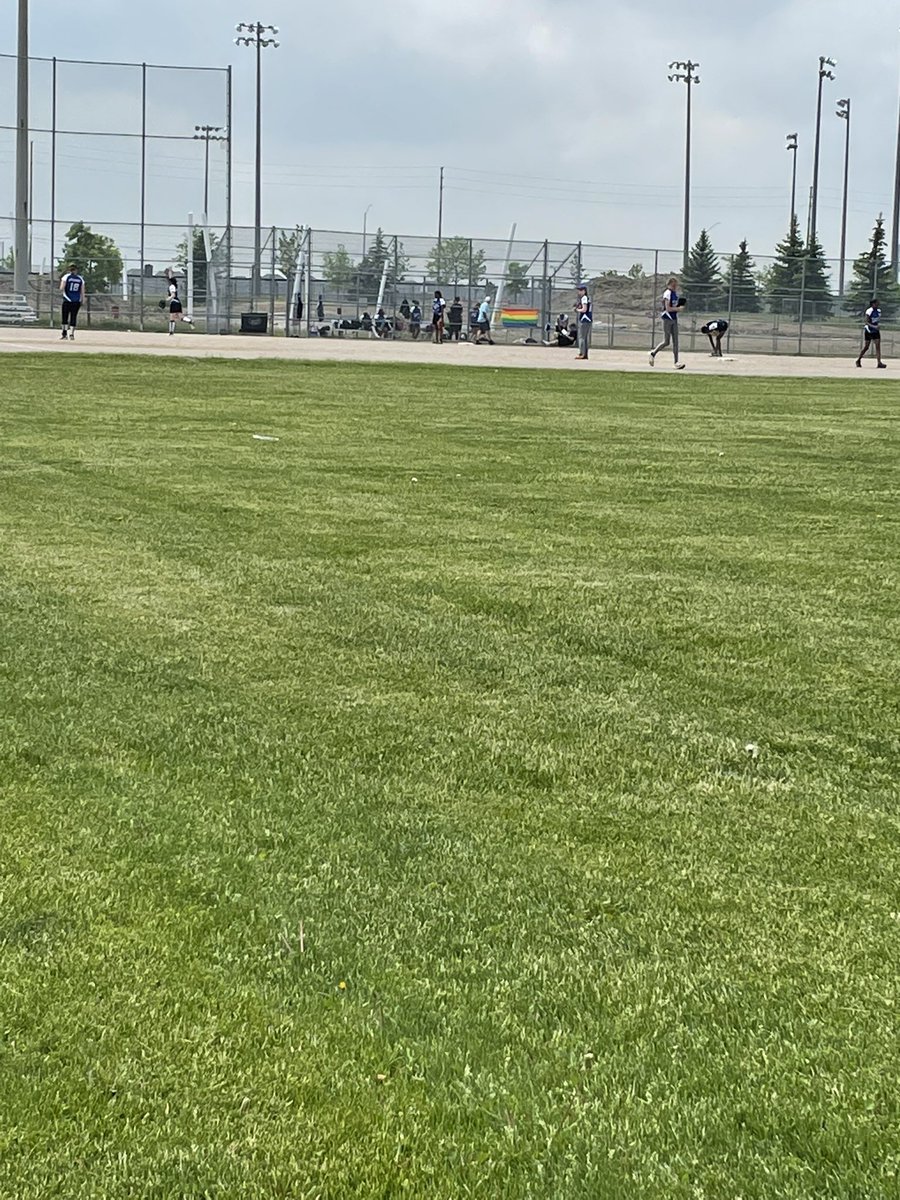 Shoutout to <a href="/BramaleaSS/">Bramalea Secondary</a> from our <a href="/HumberviewSS/">Humberview S.S.</a> for bringing a pride flag to the softball games today. What a way to celebrate the first day of pride month 🏳️‍🌈🏳️‍⚧️ !!