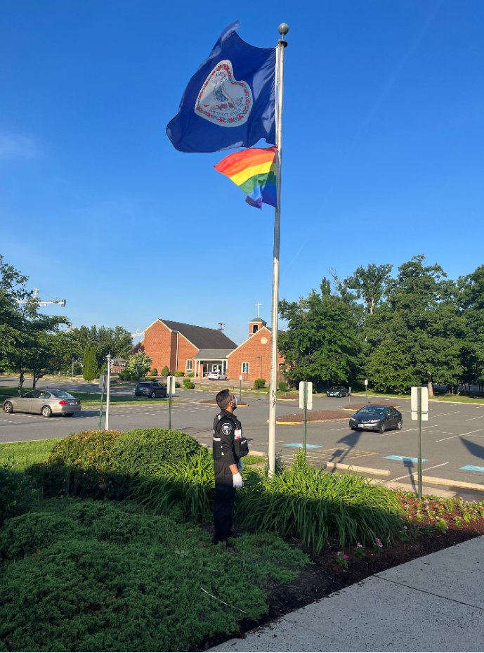 InovaCareers's tweet photo. To kick off #PrideMonth, @InovaHealth raised the rainbow flag at all 5 hospitals, system office bldg, ICPH, &amp; Inova Juniper Program. These flags will fly all month, as Inova is proud to celebrate alongside our LGBTQ+ team members, patients, families and their allies. (1 of 2) https://t.co/QRQbwKKsHD