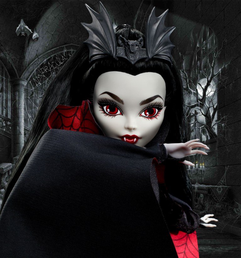 superania31's tweet photo. I pray the powers that be that I manage to get her on Friday 🙏 #MonsterHigh #dolls @MonsterHigh #Dracula https://t.co/1YxcCIyQdR