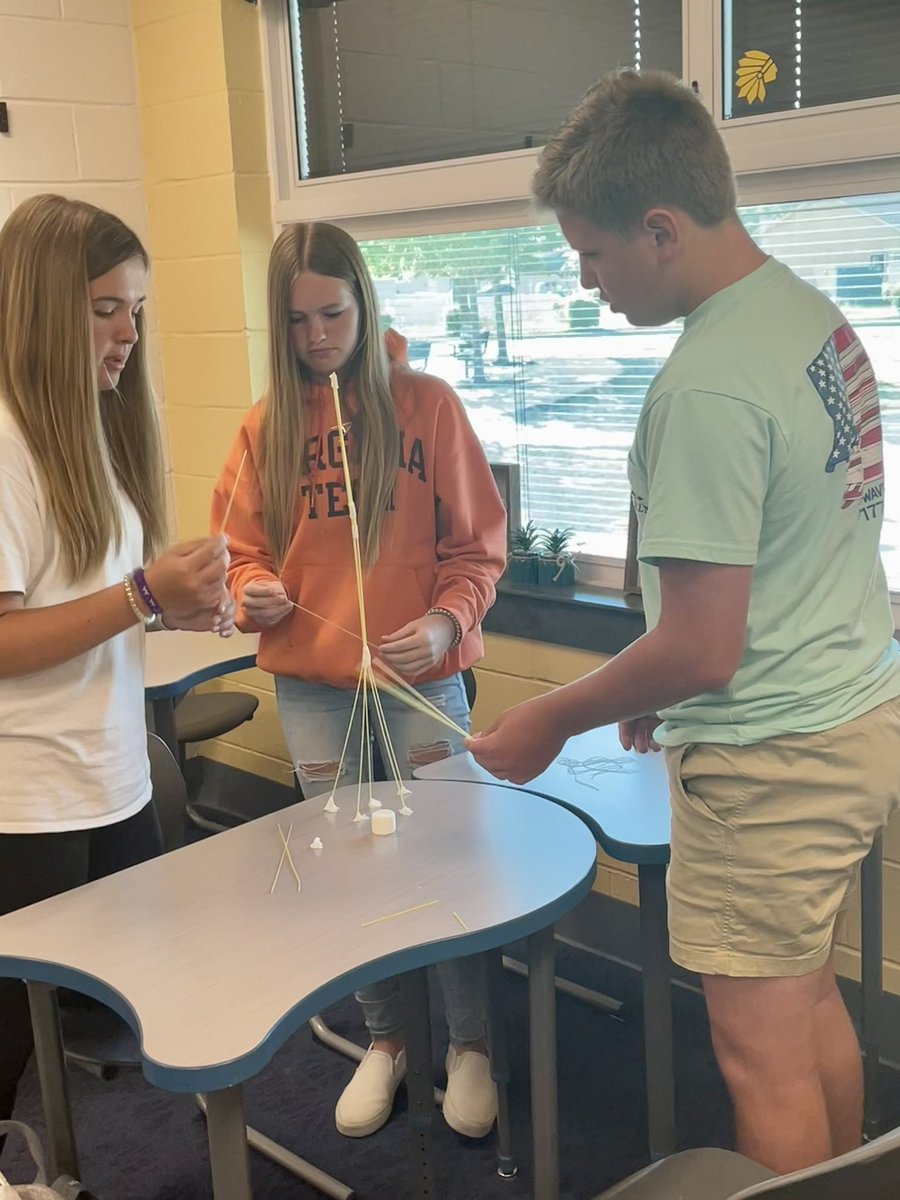 devall_kristin's tweet photo. Final days of the 2021-2022 school year… The STEM marshmallow challenge kept students engaged! #nmbmchiefs https://t.co/zfIjUMhsu6