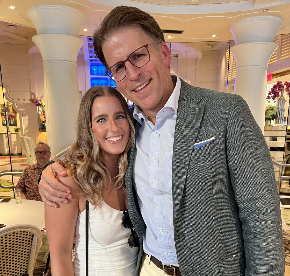 Rach_Bone's tweet image. Had a blast meeting my out-of-state real estate clients &amp;amp; retail real estate editor friends at #ICSC in Vegas last week! #ICSC2022 #RealEstatePR