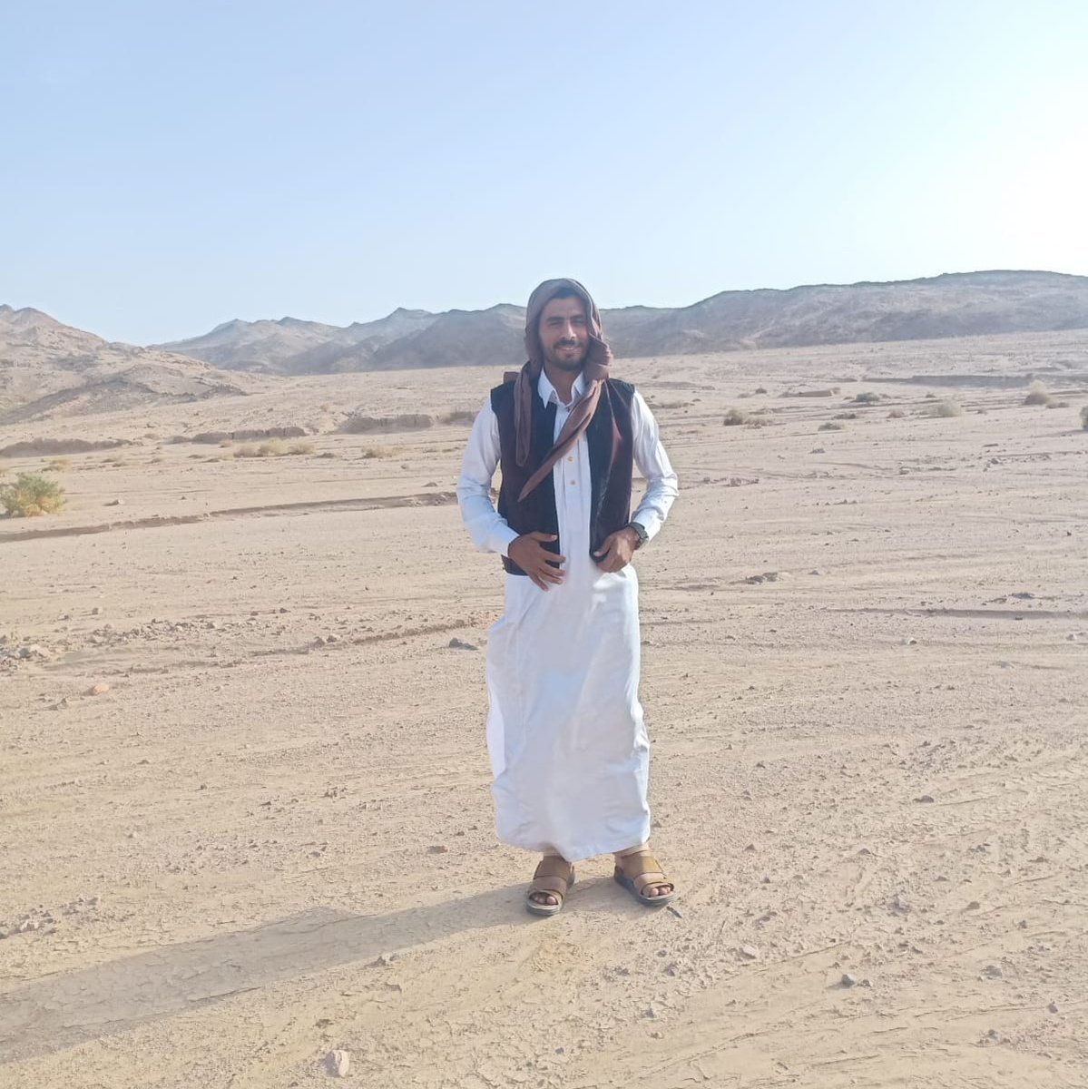 bw_lsh's tweet photo. كلن على أصله يمد المواجيب 
وكلن علي مرباه ينطق لسانه 
      
      ابو فهد E-M35.      V13 https://t.co/hRH1p3sfFc