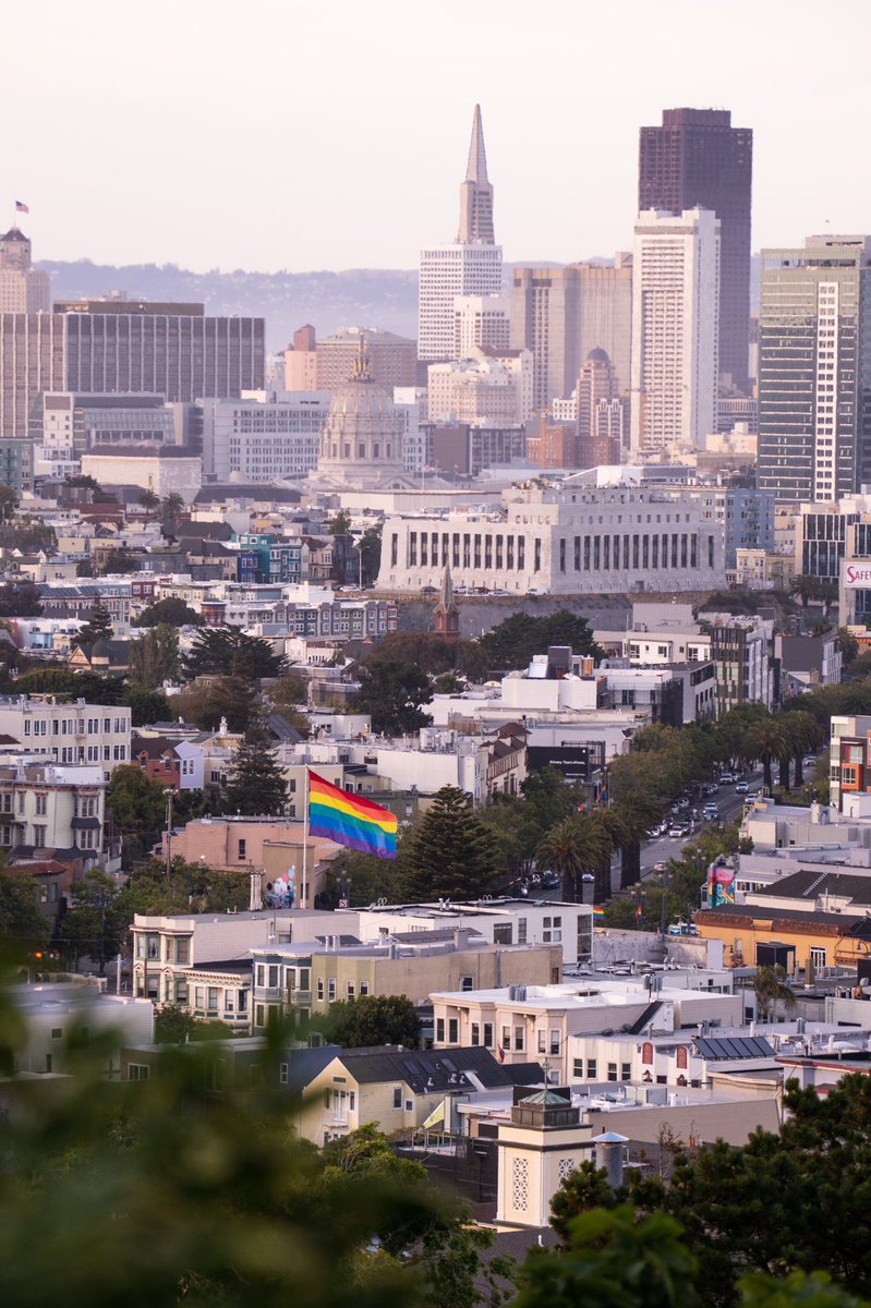 michaelwingsit's tweet photo. Happy #PrideMonth , girlies 🏳️‍🌈🏳️‍⚧️

📍The Castro, San Francisco https://t.co/fzIQ9jT8aq