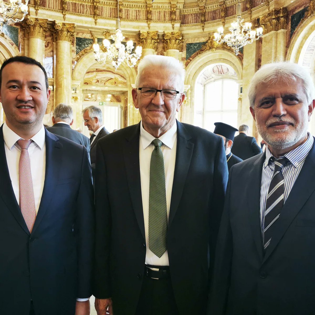 GndzSeyfi's tweet photo. Stuttgart'da gerçekleşen 102. Katolik günleri açılış programına davetli olarak #IGBW adına katılım sağladık. Programda farklı dinlerin temsilcilerinin yanı sıra Stuttgart Büyükşehir Belediye Başkanı, Baden-Württemberg Eyalet Başbakanı ile görüşmelerde bulunduk. https://t.co/XcTKCBmicN