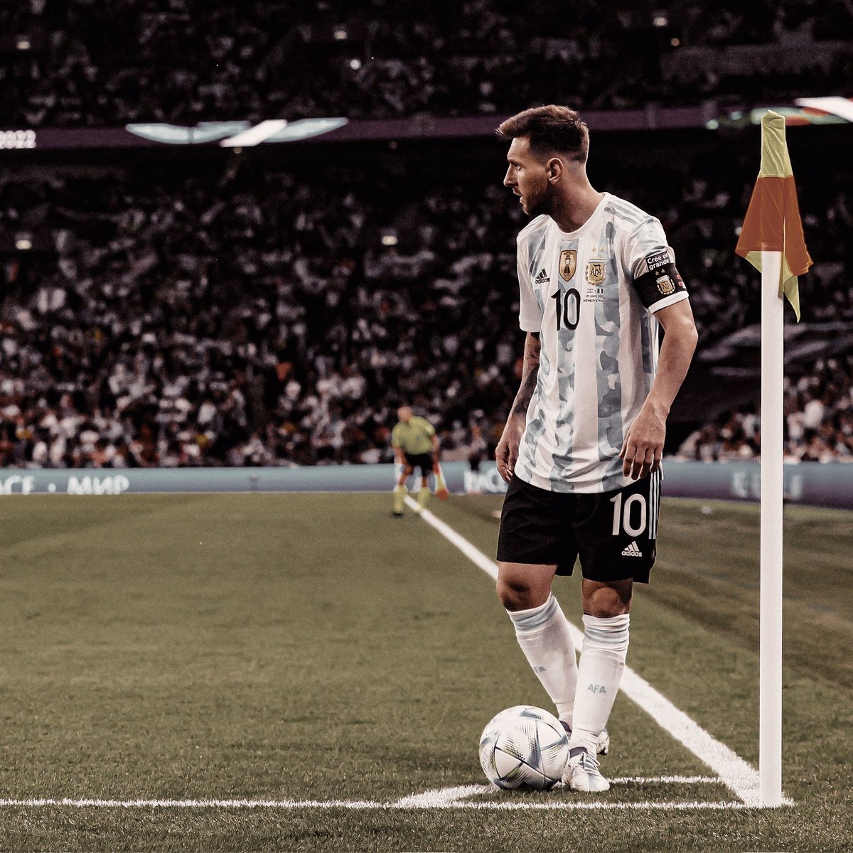 iisa_30's tweet photo. #Messi #Finalissima 👑👑👑👑👑 https://t.co/GIZAVQVsNZ
