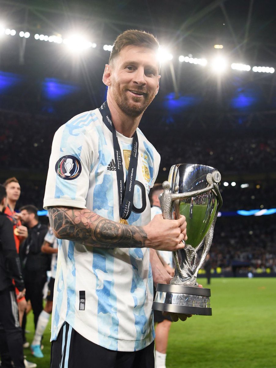 ARG4ARB's tweet photo. أحلى من الذهب .. لبّاسه 🤩💙🏆. https://t.co/qimo5vOc0o