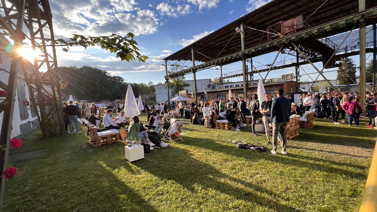 SabrinaGoerlich.eth 🟣 tweet media