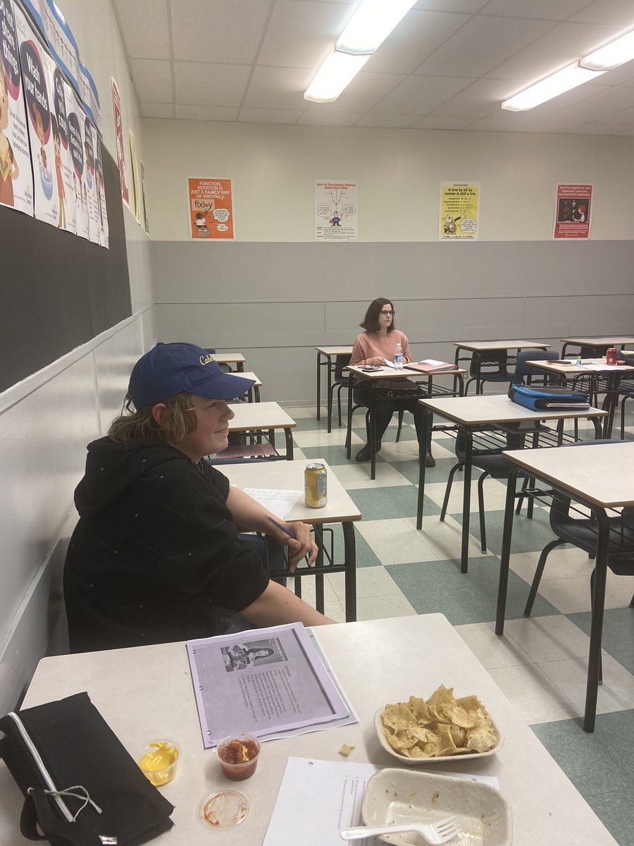 LCollegiate's tweet photo. Study Hall @ LC https://t.co/xVgwKBDbKE