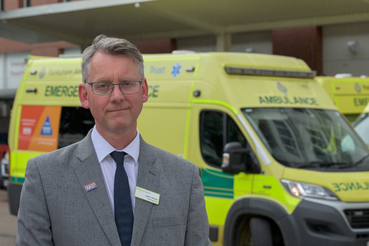 LeedsHospitals's tweet photo. our Chief Executive, Julian Hartley, has been awarded a Knighthood for his outstanding services to healthcare over a 30 year career.

#JubileeHonours https://t.co/gYtsjTgxWN