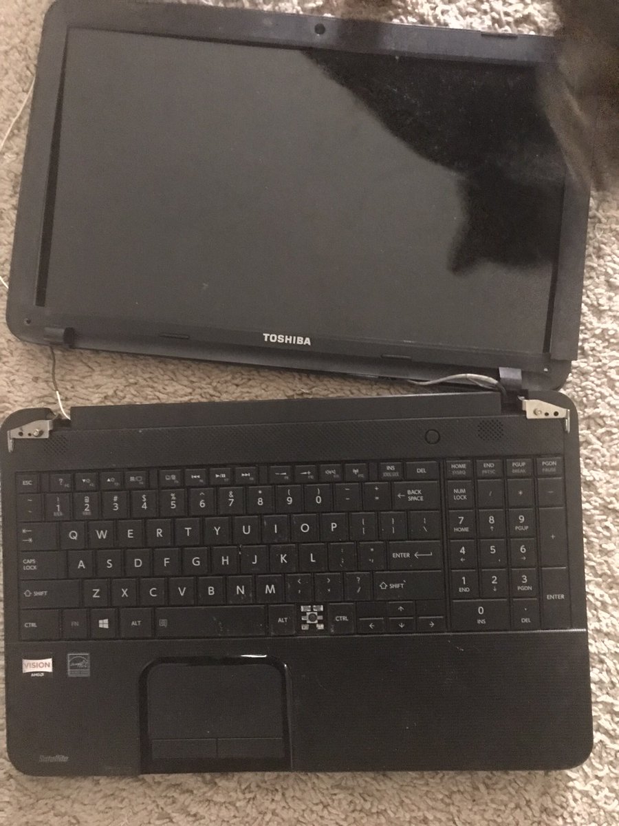 CtechService's tweet photo. #Ctech is on the scene with your #computer , #laptop , #iPad , #iPhone  ,#iMac , #MacBook, #xbox , and #Playstation #applewatch #Repair Solutions 
#Please give us a call today at 336-749-3957 
#SmallBusiness #laptoprepair #phonerepair #microsoft #dell #Toshiba #Asus #Technician https://t.co/F1o0q42r5M