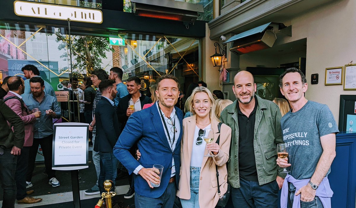 davebarna's tweet photo. Celebrating @blockchain_irl week which was a huge success thanks to great work by @LoryKehoe & the team. The energy & momentum in terms of job creation here in Ireland is really impressive. Congrats to Oded of @coinmama who picked up an award tonight! #blockchainirelandweek https://t.co/pNuVIZZiPu