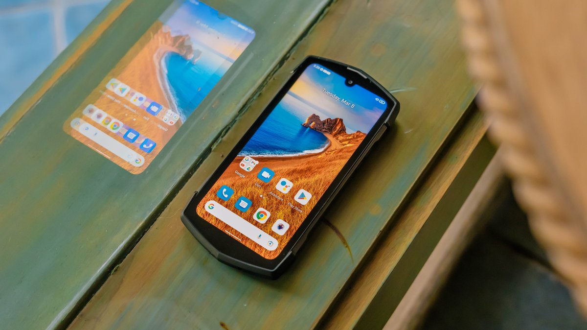 Unihertz's tweet photo. Get over your low battery anxiety with a 6000mAh battery in #TickTock!😆
🛒https://t.co/aM9bHpYz8E
#Unihertz #5Gandroid #ruggedphone #dualscreen #unique #battery https://t.co/AWk9hlFRLr