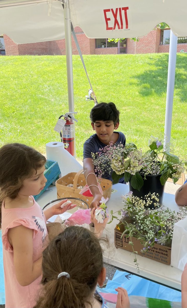 Elizabeth Brann (@elizabethbrann) on Twitter photo S’il vous plaît were the words of the day at the <a href="/MeriwetherLES/">Meriwether Lewis</a> marché français! 4th grade Ss did a great job selling to our youngest learners! Merci <a href="/educateju/">Jennifer Underwood</a> <a href="/MrsLagmorris/">Laura Morris</a> <a href="/mlsmeg/">Meg Franco</a> <a href="/MsDsDucklings/">Kathryn DeAtley</a> <a href="/honoluluteach/">Cheryl Wetmore-Simps</a> #fles
#ClasseDehors S’il vous plaît were the words of the day at the <a href="/MeriwetherLES/">Meriwether Lewis</a> marché français! 4th grade Ss did a great job selling to our youngest learners! Merci <a href="/educateju/">Jennifer Underwood</a> <a href="/MrsLagmorris/">Laura Morris</a> <a href="/mlsmeg/">Meg Franco</a> <a href="/MsDsDucklings/">Kathryn DeAtley</a> <a href="/honoluluteach/">Cheryl Wetmore-Simps</a> #fles
#ClasseDehors