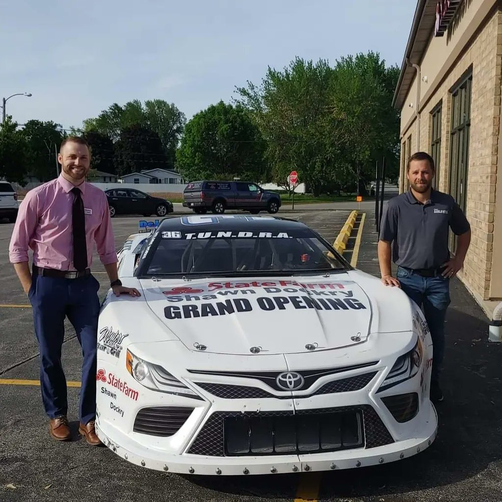 AgentDockry's tweet photo. What a Grand Opening!! We had  @GGBChamber, @30Pointer from the @WisconsinHerd, and Lou from The Lou Goss Racing Team. Thanks everyone for supporting me! 

#2ndoffice #teamdockry https://t.co/hkPfa4REK1