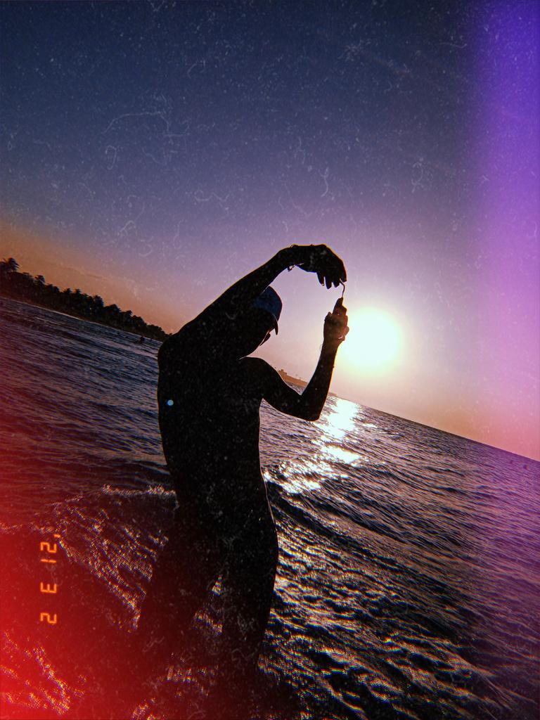 CorralesNapoles's tweet photo. amonooossss 🚶🏽‍♂️🌊 https://t.co/ZJpxWFCyHM