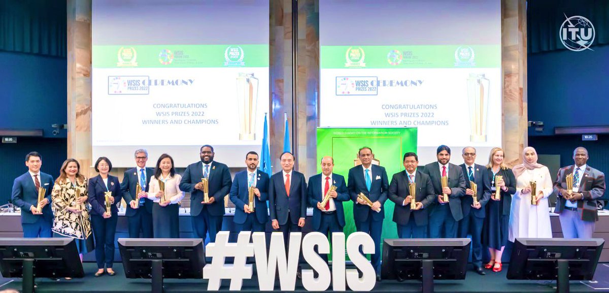 #التتويج بالجائزة نتيجة جهود متميزة لفريق عمل متوحد، متفاني ومخلص، الريادة المؤسسية منظومة متكاملة، بإشراف قيادة هيأت الظروف وألهمتنا لتمكين الإبداع والتطور والابتكار، وحكومة دعمت التميز وأرسته نهجاً أصيلاً في عقولنا، لتعزيز جودة الحياة واستشراف المستقبل