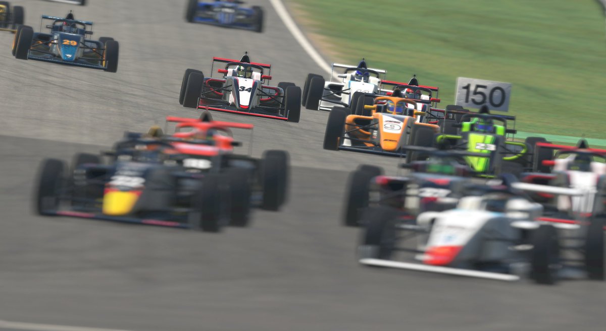 #SLM2022 Hockenheim

Otra ronda más de pura guerra y locura, carreras muy disputadas hasta la meta, qué gozada! 

Nosotros seguimos avanzando, "La gallina come grano a grano" 

QUALY ➡️ P3 🥉
HEAT 1 ➡️ P1 🥇
FEATURE ➡️ P6

<a href="/RComponents_es/">Racing Components</a> <a href="/ToroLocoED/">Toro Loco</a> <a href="/AsturSimRace/">AsturSimRace</a> <a href="/ObsidianRacing/">Obsidian Racing</a>