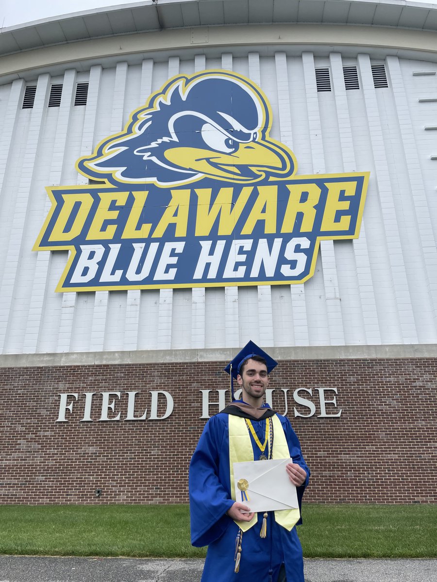 JasonBangser's tweet photo. Hey Twitter people, it's been a minute! I was busy graduating!! https://t.co/LnmE411J6W