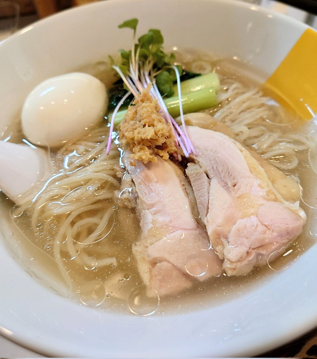 goodness_days's tweet photo. Twitterを観て。
塩生姜らー麺専門店MANNISH
@浅草
冷たい塩生姜らー麺
よく冷えた細麺と
いつものスープ？の冷たいver.
スープひや、生姜きりっ！で
美味しかった〜♪ https://t.co/7iieahGaCc