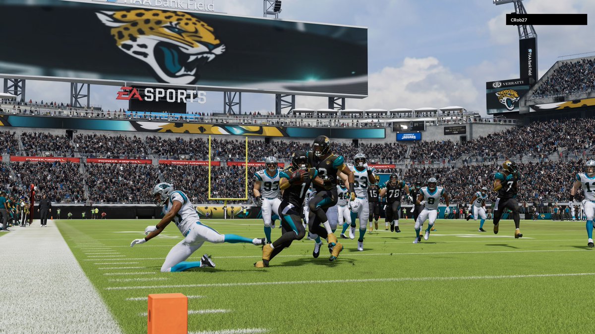Him_Gav's tweet photo. Petey Pablo wasnt swinging ish after this one. Salsa on dat azz @dadynastycfm #LastDance https://t.co/5W7dNNHBcs