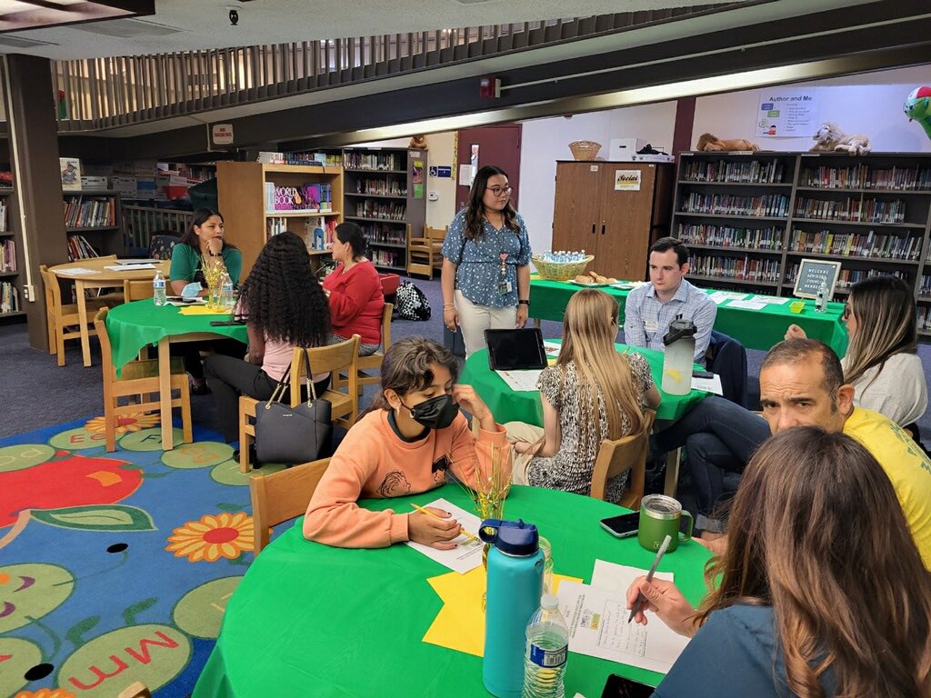 ecavendano's tweet photo. Lowell ES Counseling Program Advisory Council met last week sharing our outcome goals, interventions and opportunity for stakeholder collaboration! Annual goals were met with ongoing collaboration and support! @ASCAtweets @SantaAnaUSD @LowellElementa6 @SAUSDCCR @DrRebeccaPianta https://t.co/1NAYn9FjfL