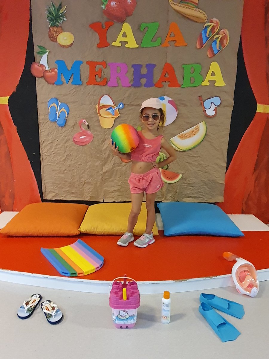 Turuncu sınıf🧡yaz temalı kıyafet ve aksesuarlarıyla "Yaza Merhaba" partisinde buluştu.Çocuk olmak ne güzel.🌞🍒🍓🏖 <a href="/ErkenCocukluk/">Hale Güneş</a> <a href="/tugbaozdinc/">Tuğba Özdinç Kater</a> <a href="/_esraaydogdu_/">BK Esra Aydoğdu Karaca</a> <a href="/BuketAdiguler/">Buket ADIGÜLER</a> <a href="/Nazlcntyln/">Nazlıcan Taylan</a> <a href="/BlkBahcesehir/">BK Balıkesir Kampüsü</a> ❤💙