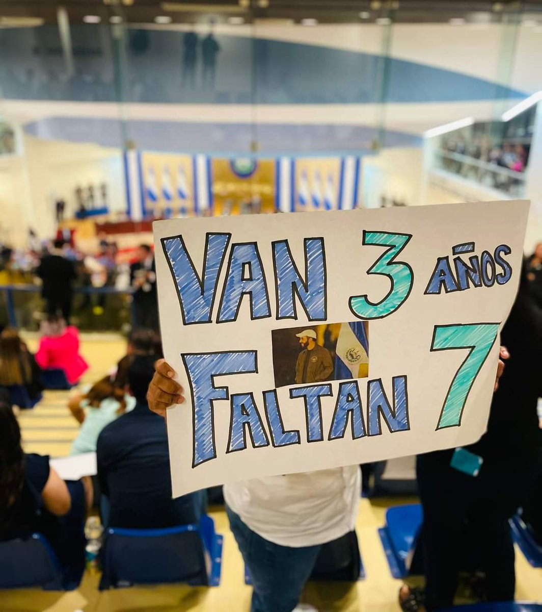 nelsonrivera87's tweet photo. Van 3 años, faltan 7 años más.

#ReelecciónBukele 😎

@nayibbukele https://t.co/ibQiJK117q