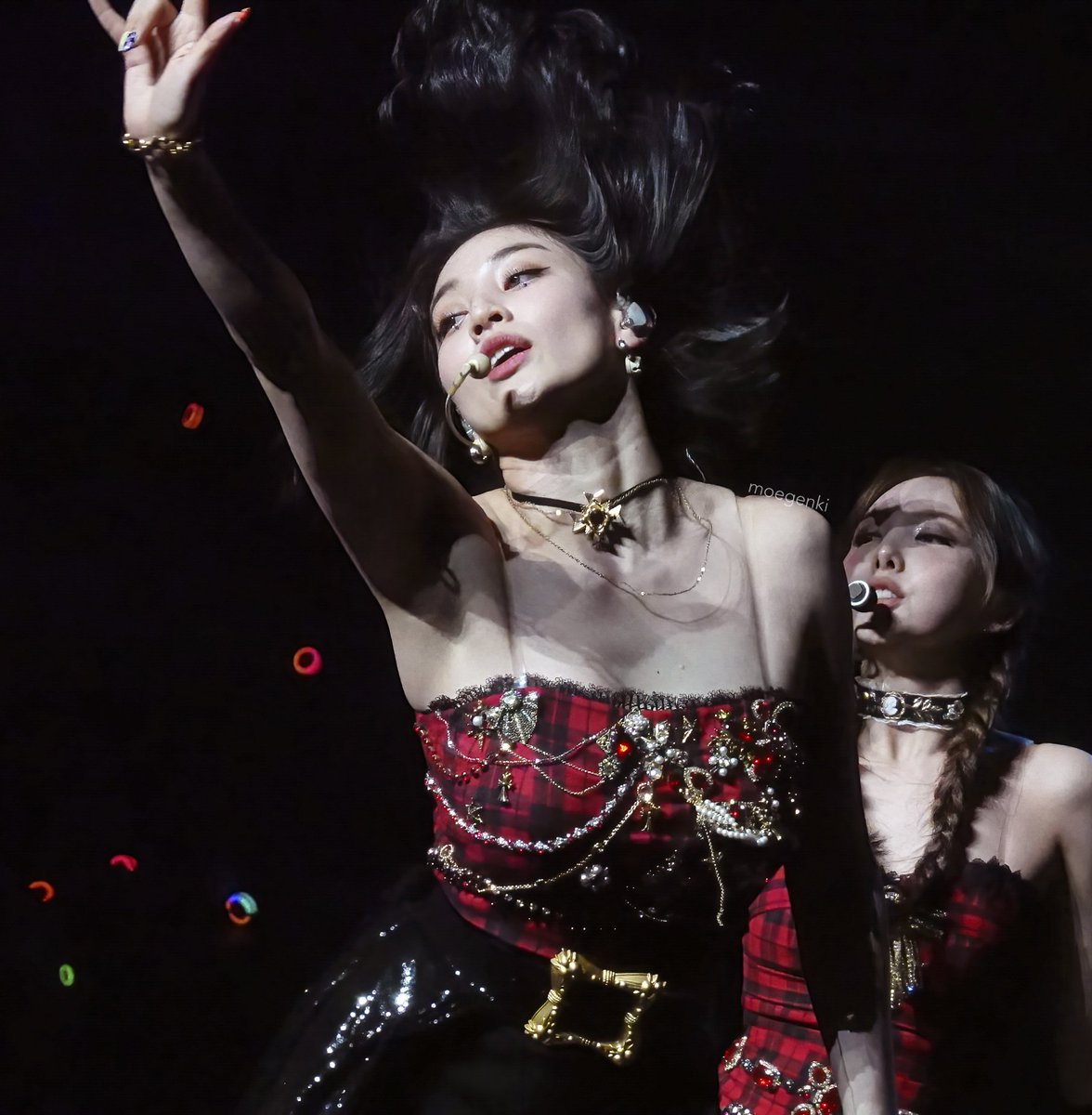 moegenki's tweet photo. 220224 The power Jihyo holds 🤟

#JIHYO #지효 #트와이스 #TWICE https://t.co/4Q54RerH4z