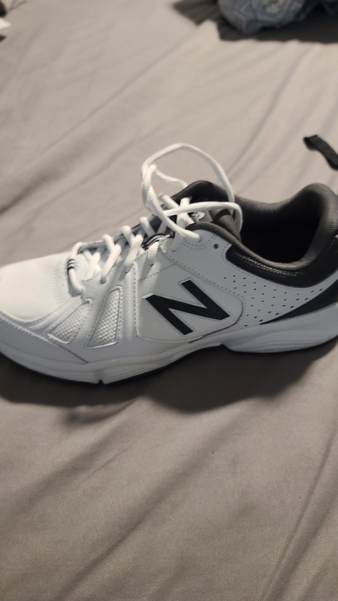 GrillSergeant15's tweet photo. @DreidelSpinnin @CryptoDadsNFT @NuttyFnTodd Those New Balance are too hot!  That is a way yo make an entrance to the #dadfam!  #dadshoe https://t.co/BPKL9R8kUd