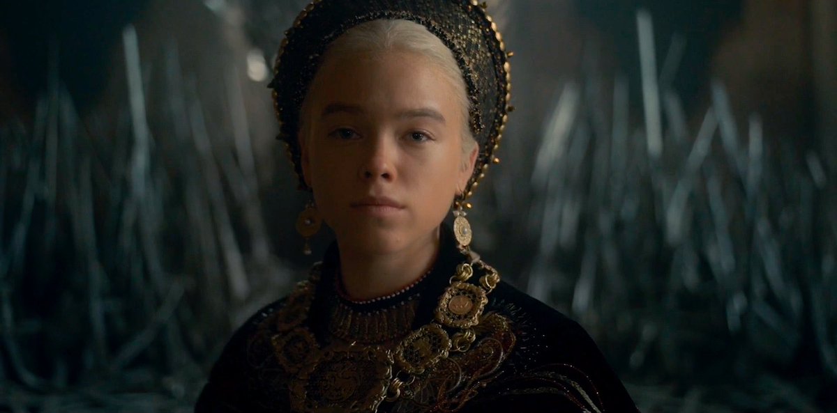 HOTDBr's tweet photo. George RR Martin revelou que já assistiu 9 dos dez episódios de #HouseoftheDragon 

“Não posso falar dos efeitos especiais, muitos não vieram prontos, mas a aparência da série é ótima, e a atuação, a direção e a escrita são de primeira linha.“ https://t.co/wBih2UfOwp