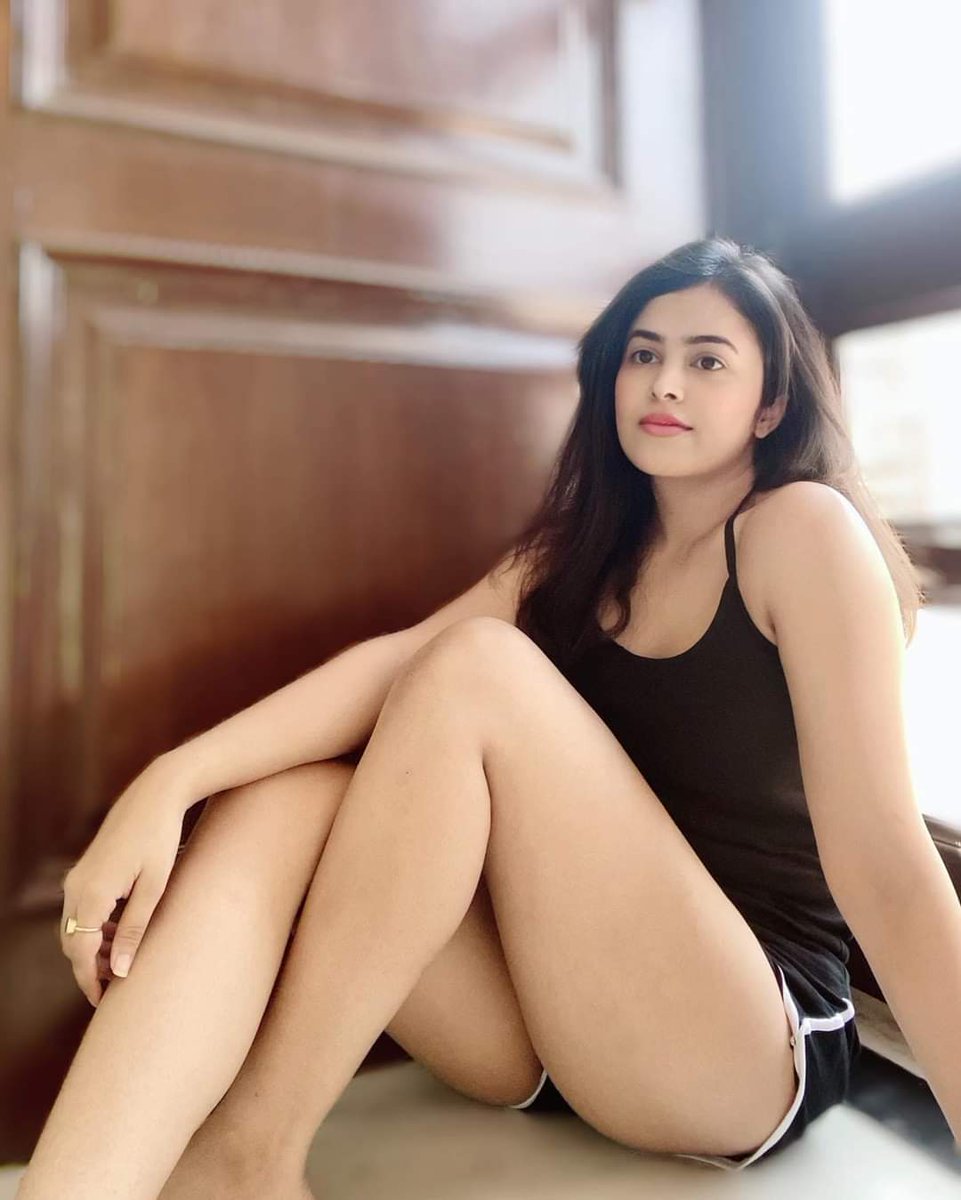 #FolloForFlowersBack 
#follo4folloback 
#FolloMe 
#follobackinstantly 
#Folllow 
#FLB
#AllTooWell 
#FolloForFolloBack1KFULLDAY